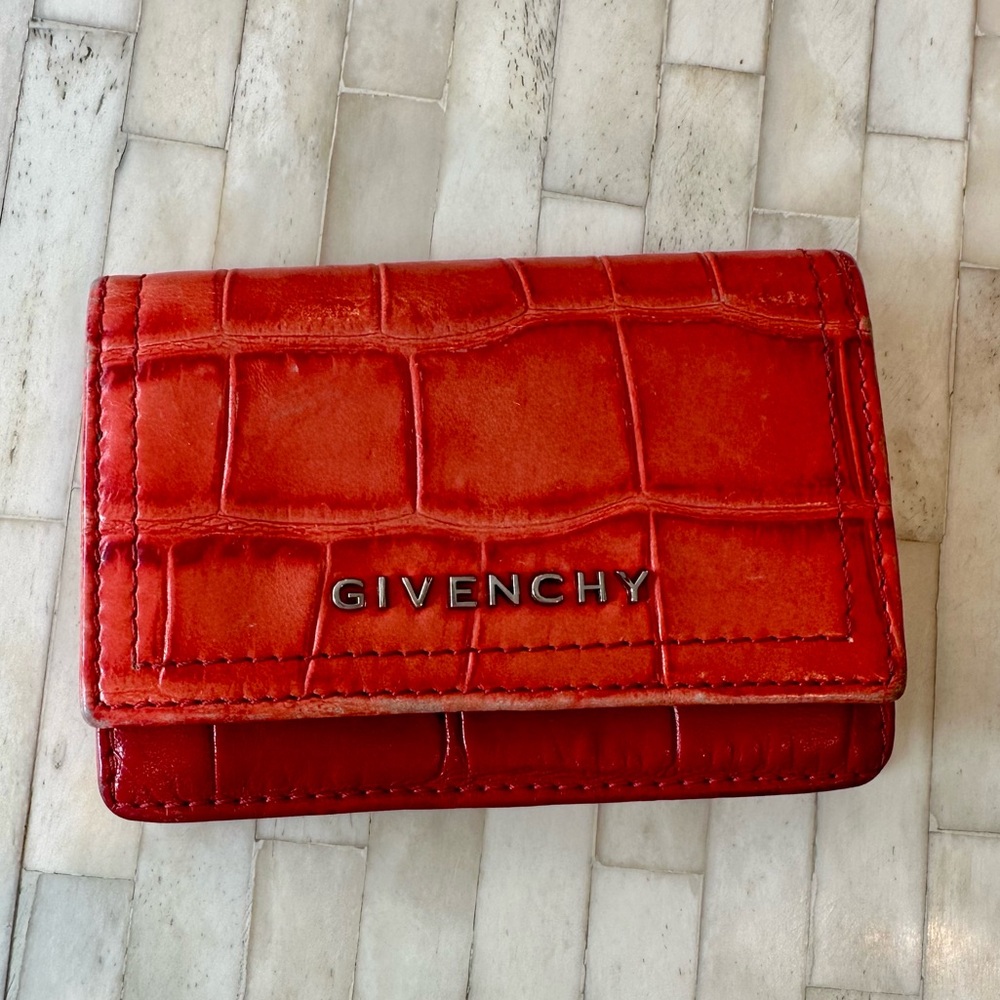 Givenchy card holder in crocodile effect leather 100% calf leather